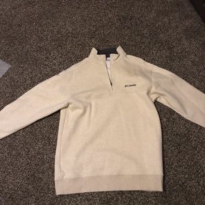 Men’s Columbia Pull-over.